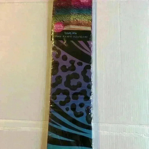 Nwt rainbow animal print scene setters room roll 40 feet long - Picture 3 of 5